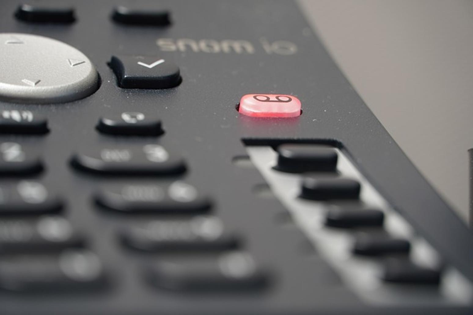 Cómo revisar el buzón de voz en un teléfono VTech
